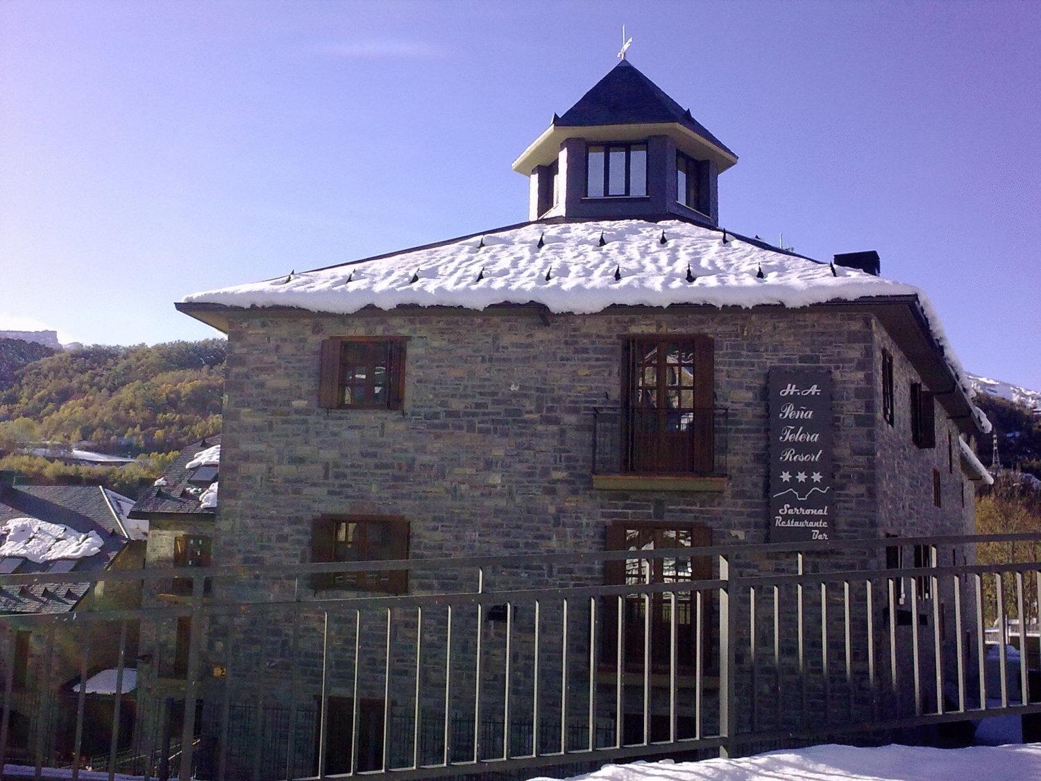 Aparthotel Pena Telera Resort El Pueyo de Jaca Exterior foto